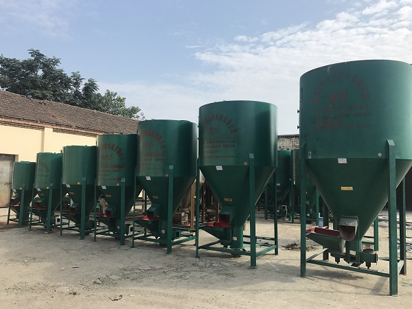 小型飼料粉碎機(jī) 小型飼料粉碎機(jī)